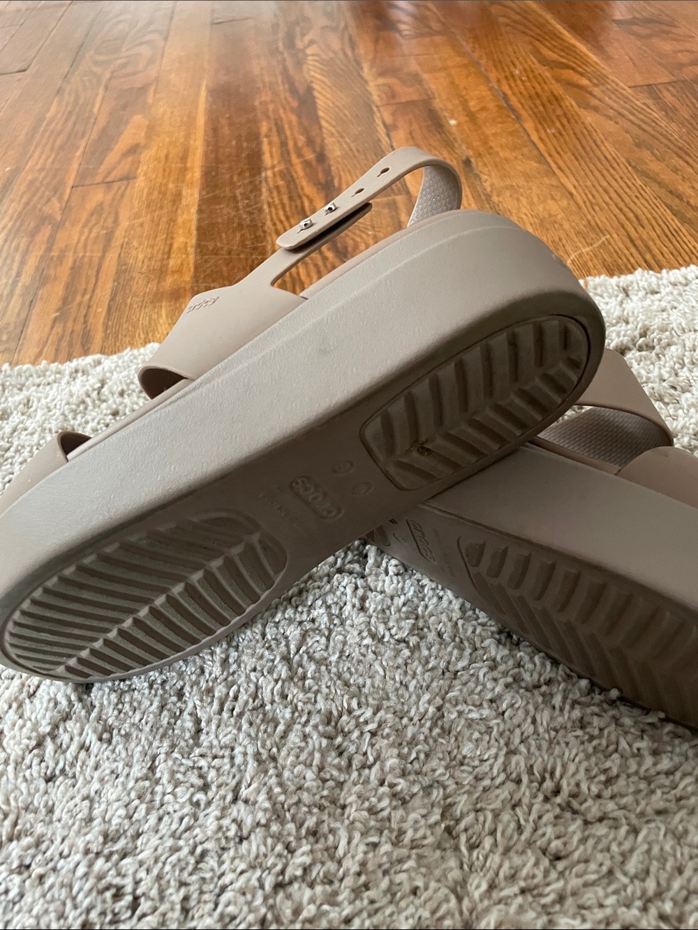CROCS Women’s Brooklyn Sandals - Picture 5 of 10